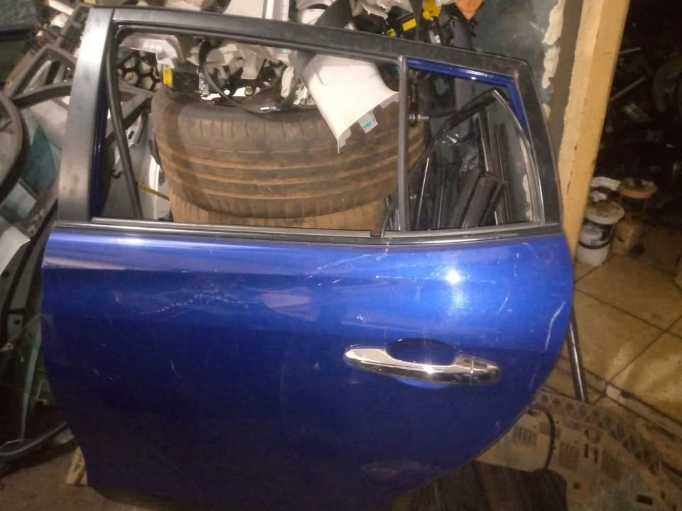 Toyota Yaris new shape rear left door - Private Seller Toyota Yaris new shape rear left door - Private Seller