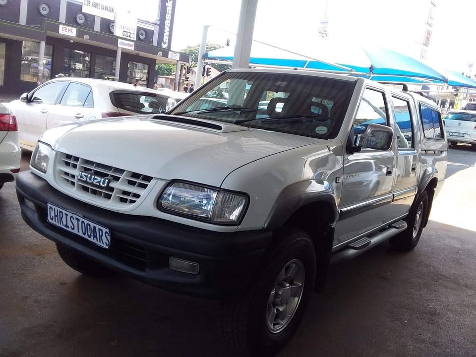 2005 Isuzu kb300 Lx double cab manual 2005