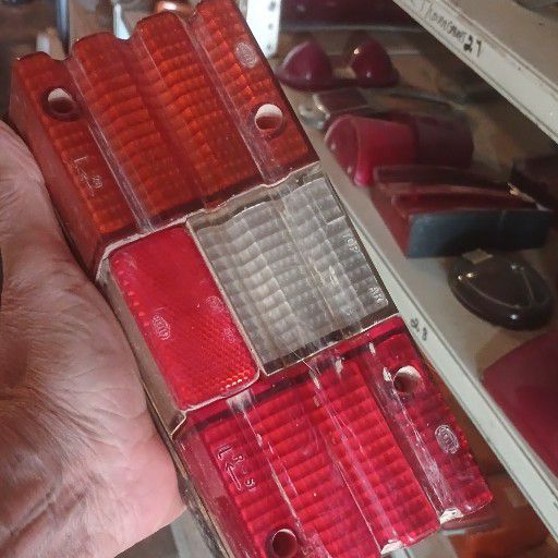 Hi Lux, old midel, tail light - Private Seller Hi Lux, old midel, tail light - Private Seller