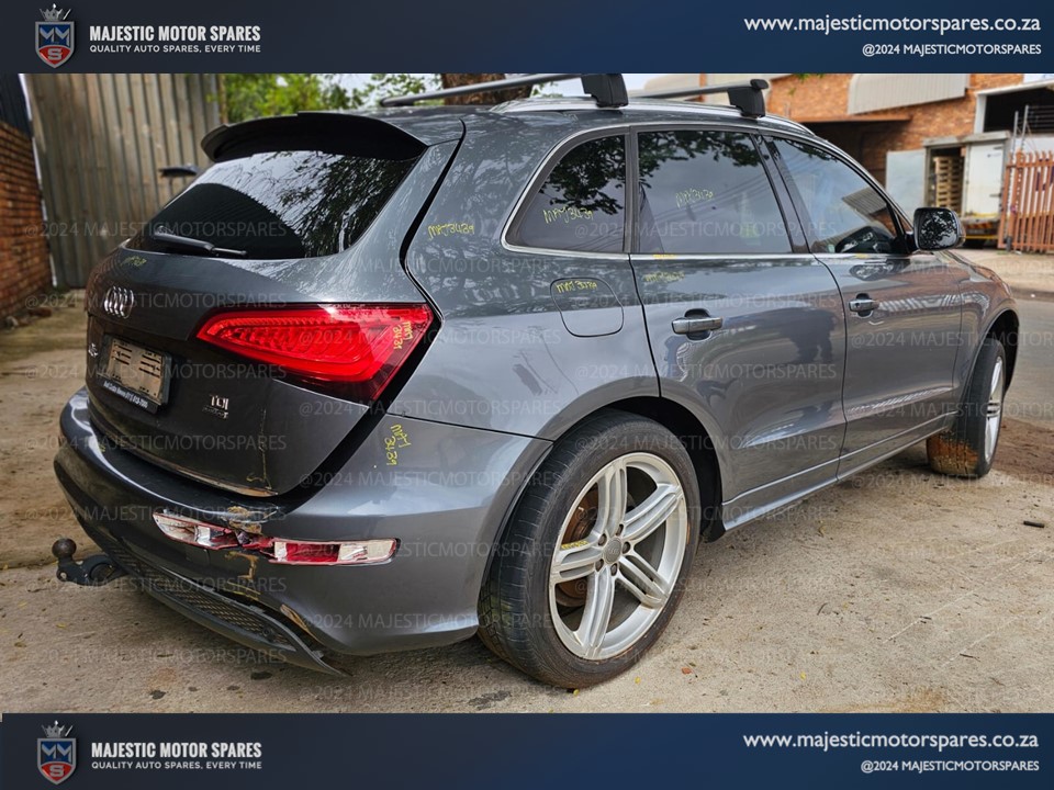 Stripping 2016 Audi Q5 2.0 TDI Quattro Facelift S Line - Private Seller Stripping 2016 Audi Q5 2.0 TDI Quattro Facelift S Line - Private Seller