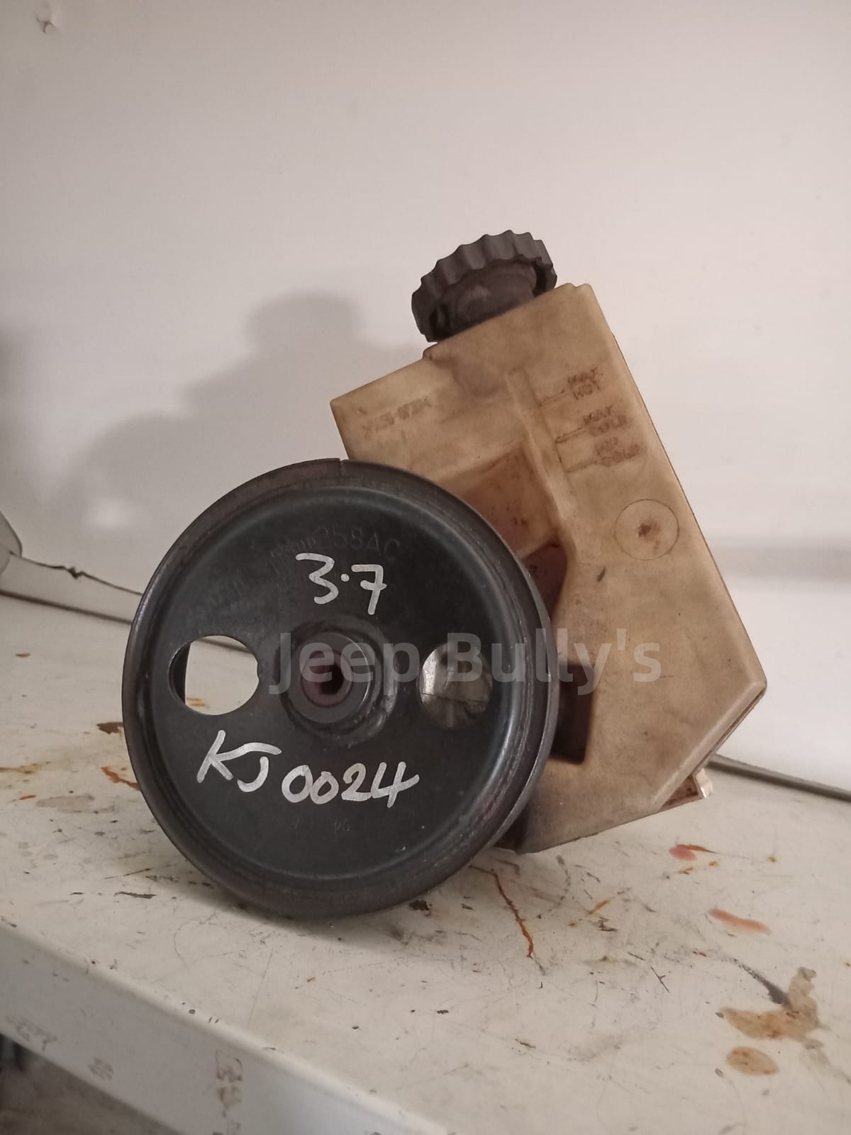 3.7 Used Power Steering Pump For Jeep Cherokee KJ - Jeep Spares - Private Seller 3.7 Used Power Steering Pump For Jeep Cherokee KJ - Jeep Spares - Private Seller