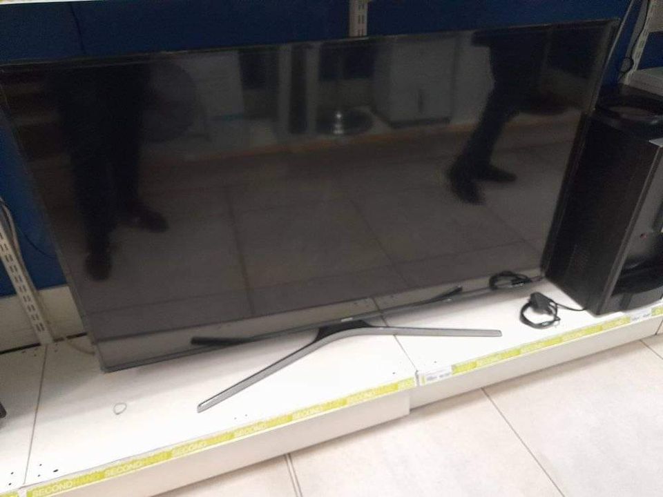 Smart TV 55inch Smart TV 55inch