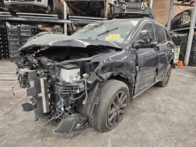Mahindra xuv700 stripping for spares - Private Seller Mahindra xuv700 stripping for spares - Private Seller