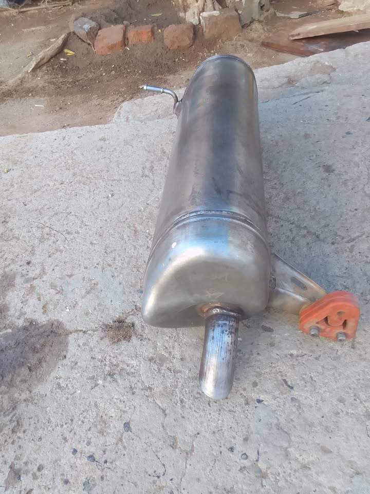 HYUNDAI I20 REAR SILENCER LIKE NEW - Private Seller