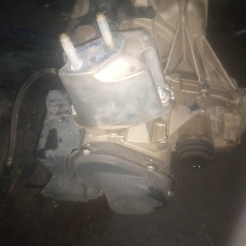 Ford EcoSport 1.6 maunal gear box diesel new model - Private Seller