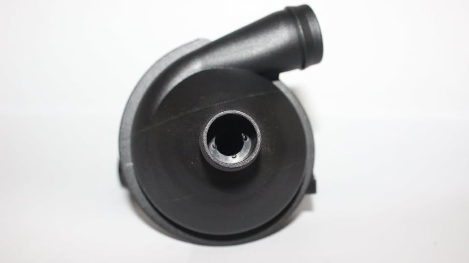 BMW E81, E82, E88, E90 OIL SEPARATOR - Private Seller BMW E81, E82, E88, E90 OIL SEPARATOR - Private Seller