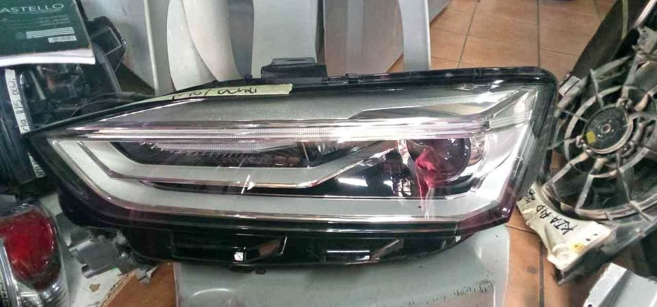 Audi A5 2020 Headlight left side - Private Seller Audi A5 2020 Headlight left side - Private Seller