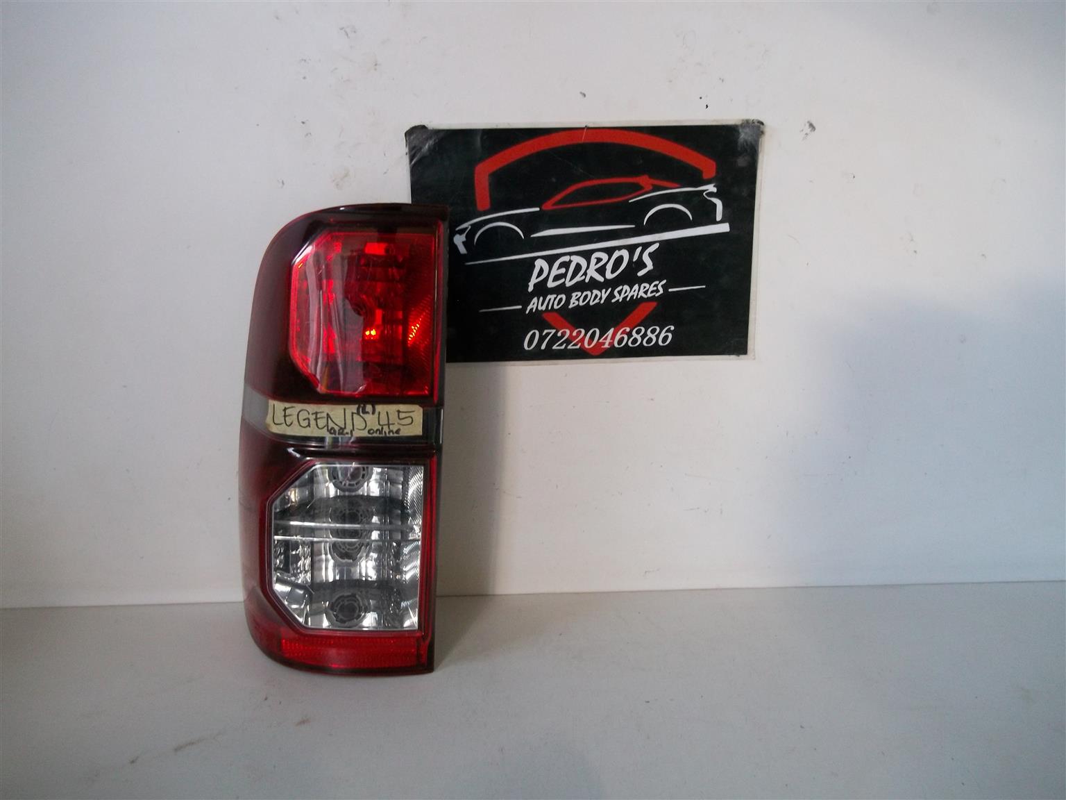 Toyota Hilux Legend 45 '11-'15 left facelift tail light - Private Seller Toyota Hilux Legend 45 '11-'15 left facelift tail light - Private Seller