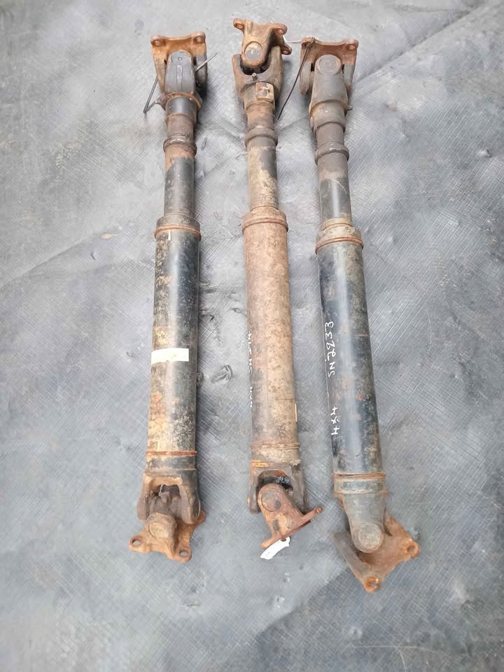 2003 Toyota Prado 120 series propshaft for sale WhatsApp or cell - Private Seller 2003 Toyota Prado 120 series propshaft for sale WhatsApp or cell - Private Seller