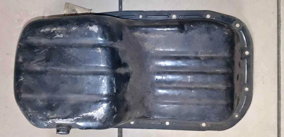 Kia k2700 j2 oil sump
