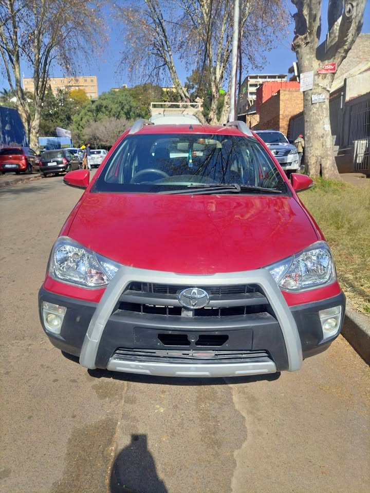 2016 Toyota Etios cross 1.5