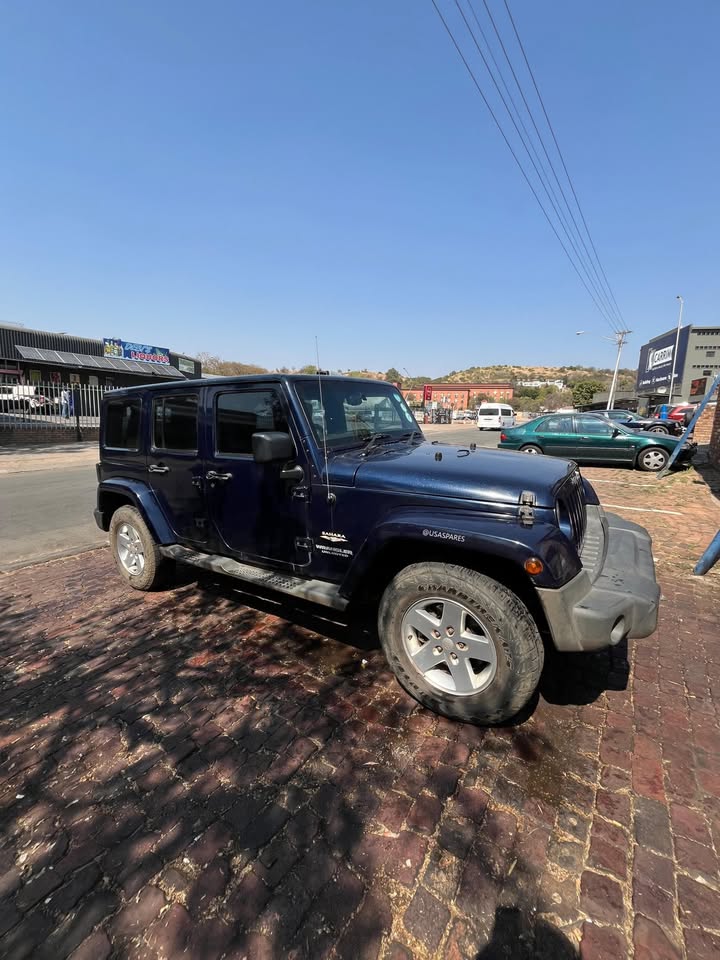 Stripping Now - 2013 Jeep Wrangler 2.8 JK Auto/Diesel - Private Seller