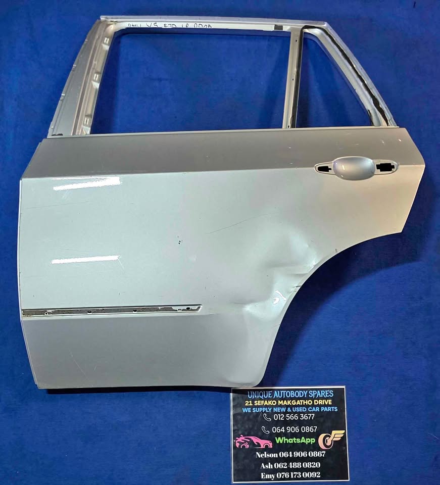 BMW X5 E70 Left Rear Back Door