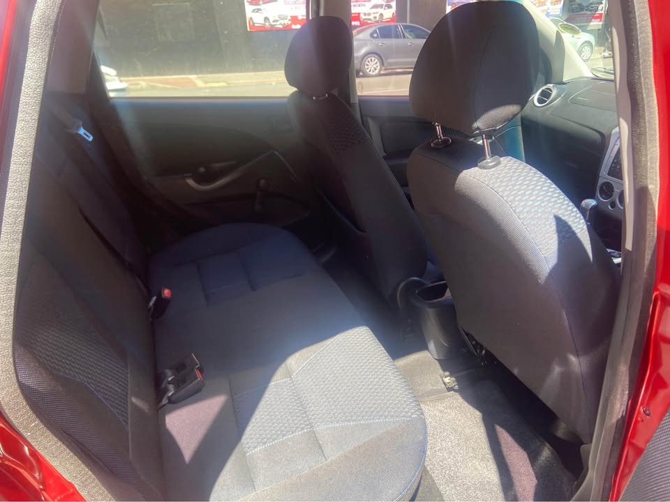 2016 Ford Figo 98000km Manual