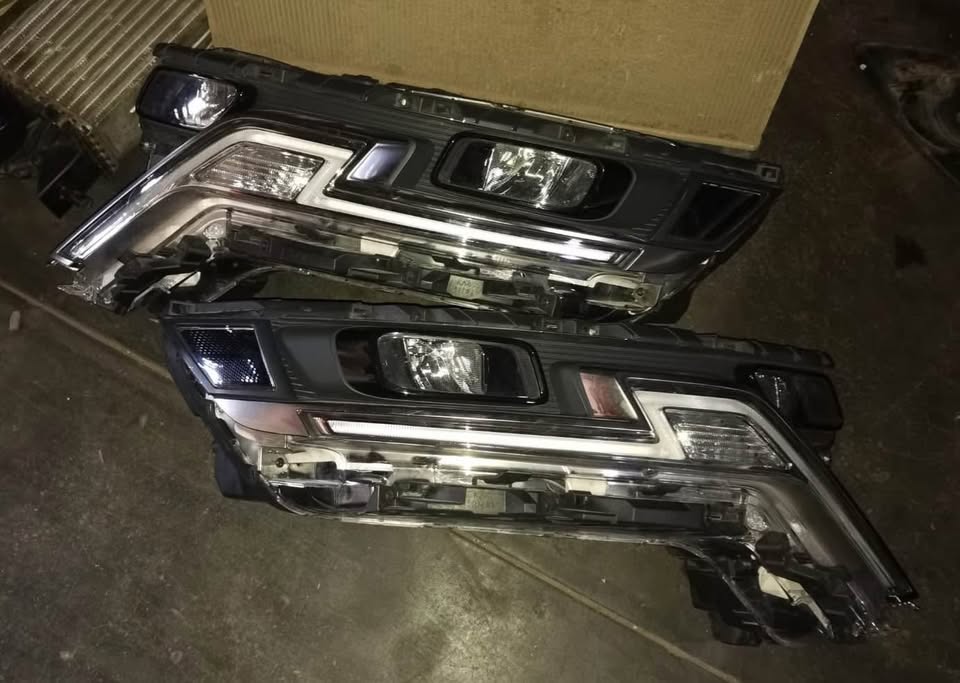 KIA Carnival headlights 2021/24 - Private Seller KIA Carnival headlights 2021/24 - Private Seller