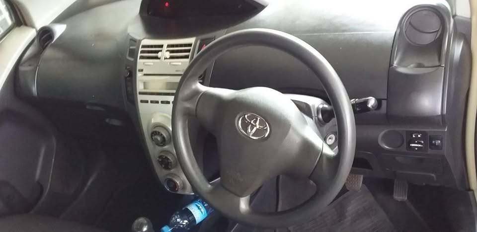 2008 Toyota Yaris hacthback 2008