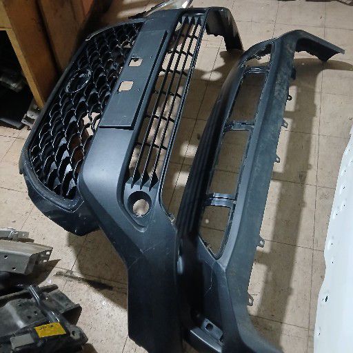 Toyota corolla cross bumper - Private Seller Toyota corolla cross bumper - Private Seller