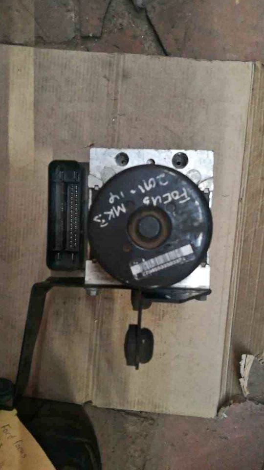 Ford focus Mk3 ABS pump For Sale - Private Seller Ford focus Mk3 ABS pump For Sale - Private Seller