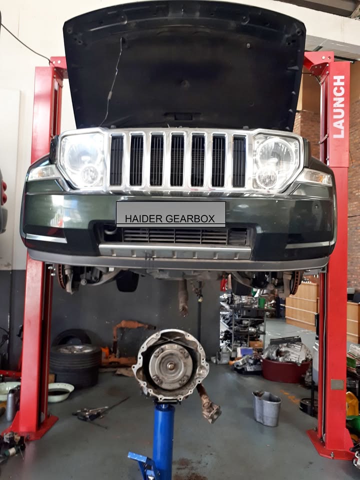 JEEP AUTO GEARBOX FOR SALE - Private Seller JEEP AUTO GEARBOX FOR SALE - Private Seller