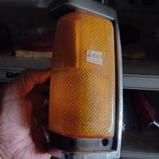 Nissan bakkie, front light - Private Seller Nissan bakkie, front light - Private Seller