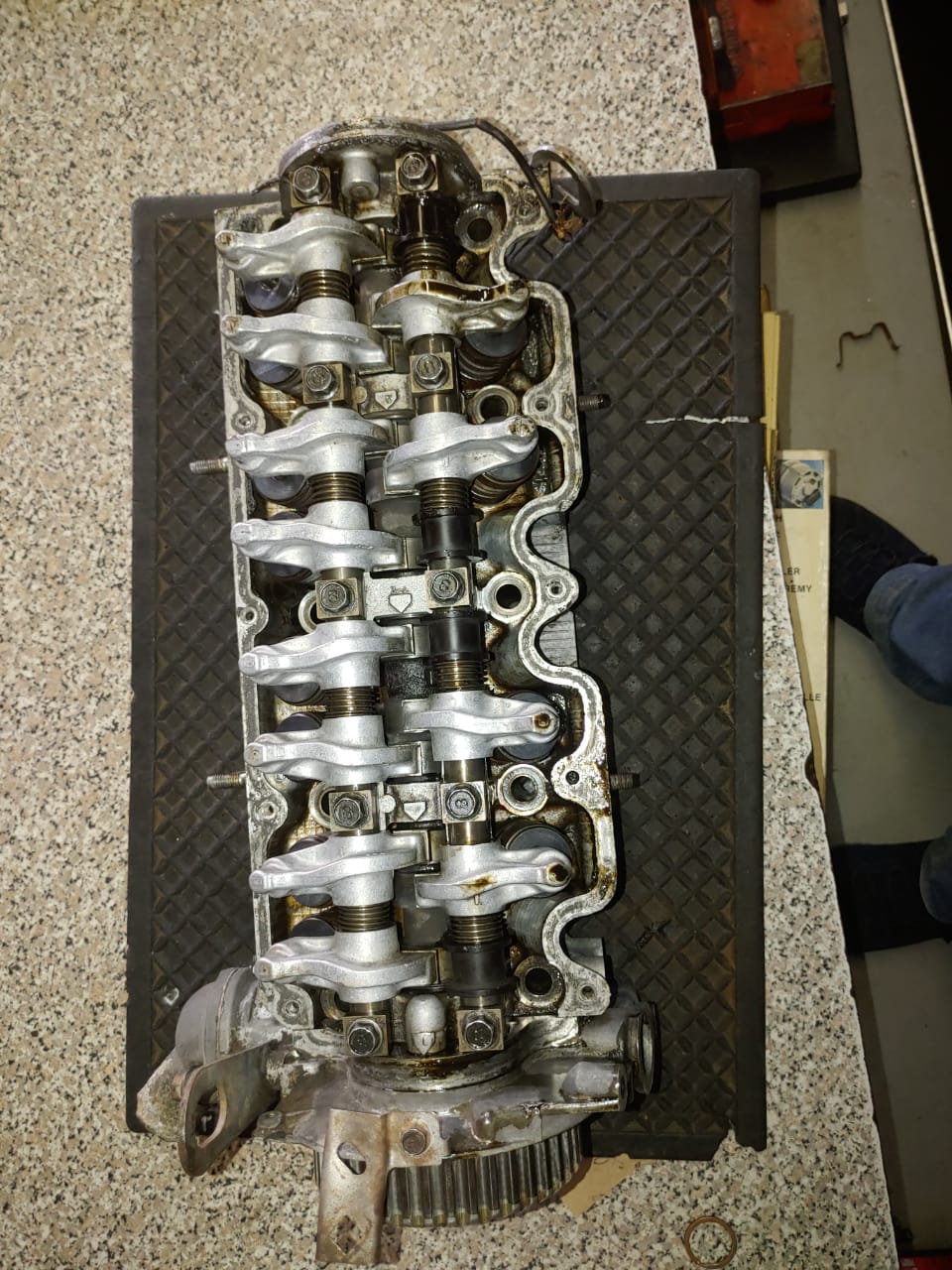 MAZDA F2 2.2 CYLINDER HEAD FOR SALE