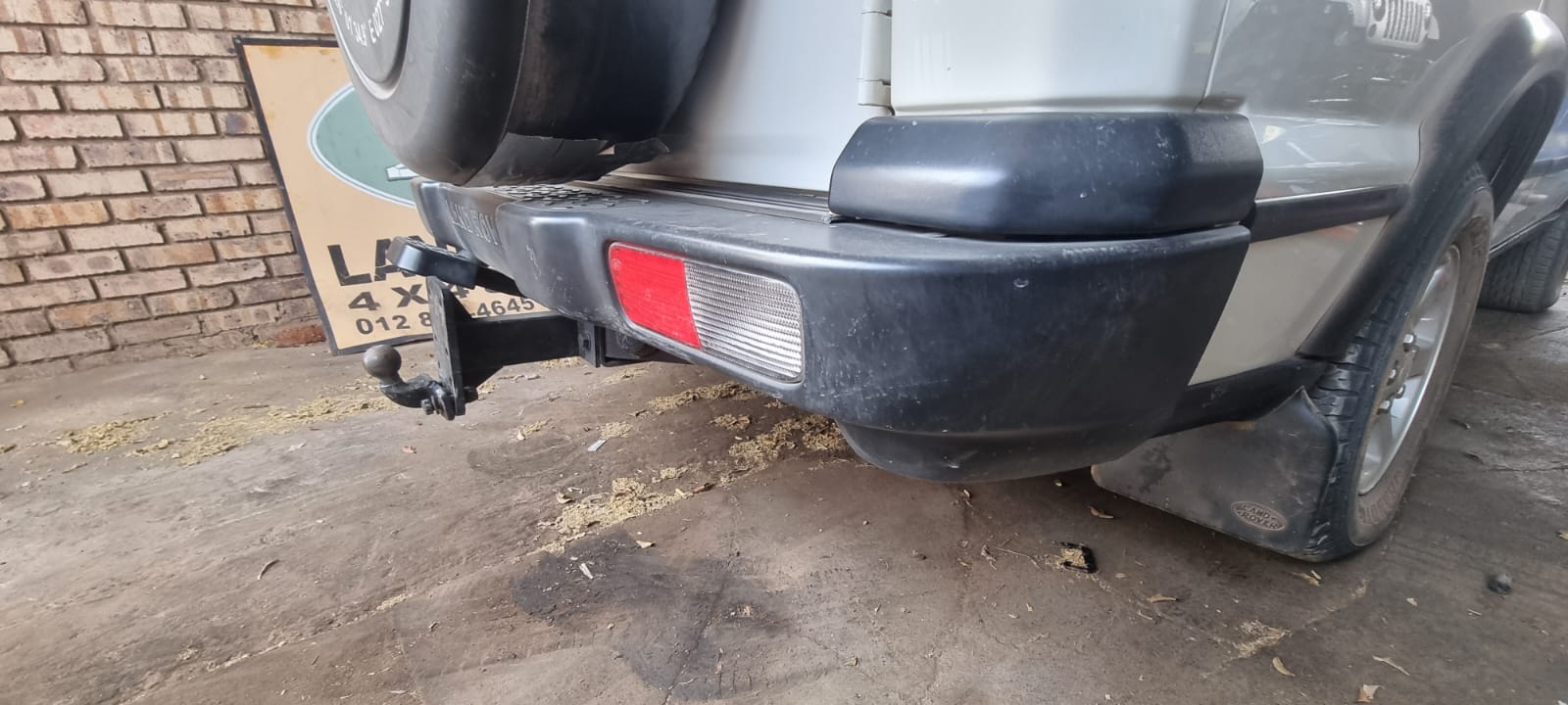 2004 Discovery 2 TD5 2.5l I5 Rear Bumper for sale