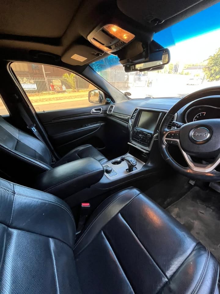 We are stripping this vehicle 2014 Jeep Grand Cherokee 3.0 Crd Wk2 - Private Seller We are stripping this vehicle 2014 Jeep Grand Cherokee 3.0 Crd Wk2 - Private Seller