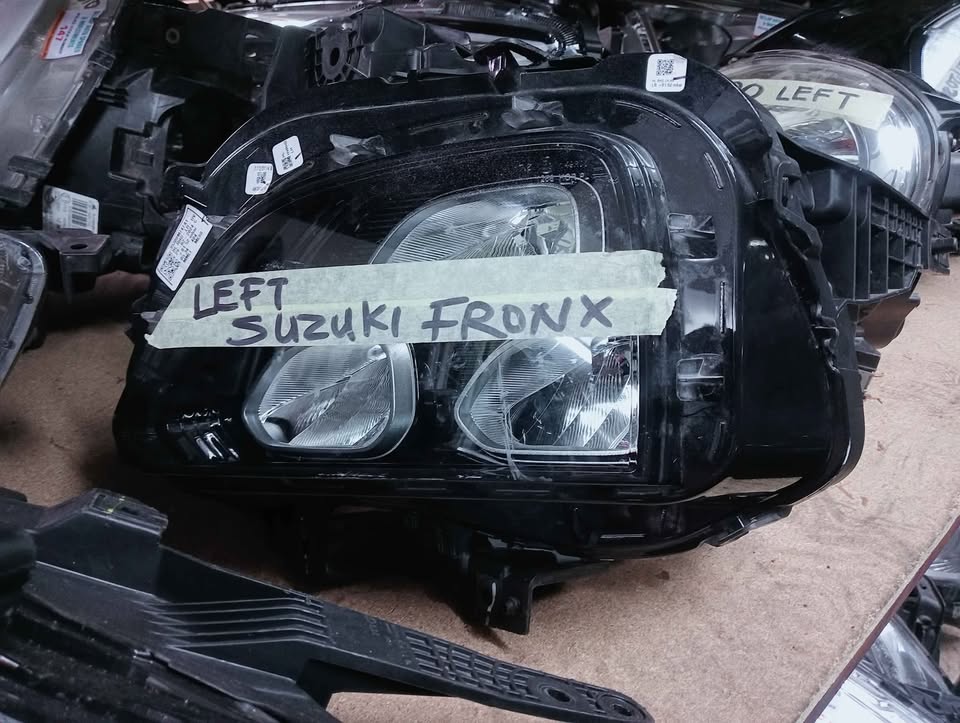 SUZUKI FRONX LEFT HEADLIGHT - Private Seller SUZUKI FRONX LEFT HEADLIGHT - Private Seller