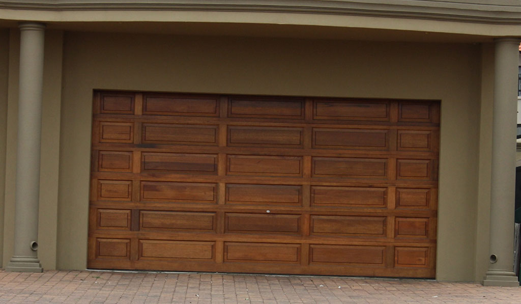 Roller doors f, garage doors, aluminium doors , wooden doors