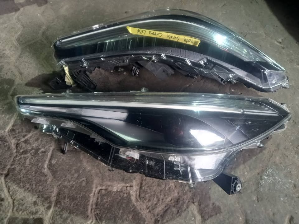 Toyota Corolla Cross RHS LED Xenon Headlights. - Private Seller Toyota Corolla Cross RHS LED Xenon Headlights. - Private Seller