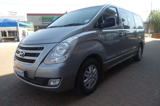 2010 Hyundai H1 Auto 2.5 CRDi Bus GLS 9Seater Automatic 120,000km ...