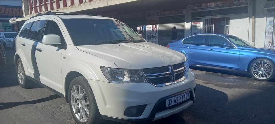 2014 DODGE JOURNEY RT 3.6 PETROL, AUTOMATIC TRANSMISSION, WHITE COLOUR