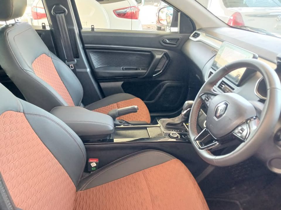 2024 RENAULT KIGAR 1.0 T X-STONIC Transmission: Automatic Mileage: 3000km Fueltype: Petrol Black