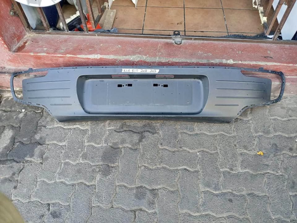 Kia rio back bumper spoiler 2014/17 - Private Seller Kia rio back bumper spoiler 2014/17 - Private Seller