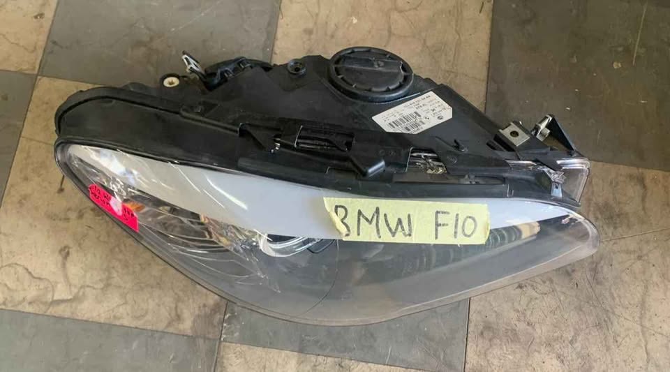 BMW F10 Xenon Headlight Rightside. - Private Seller BMW F10 Xenon Headlight Rightside. - Private Seller