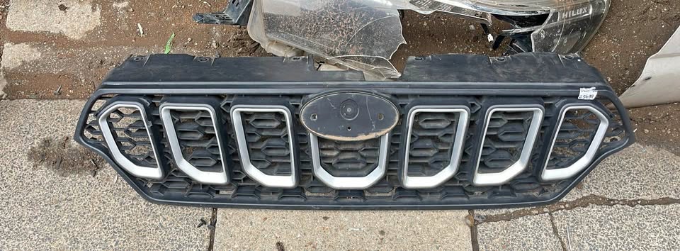 Mahindra Scorpio grill - Private Seller Mahindra Scorpio grill - Private Seller