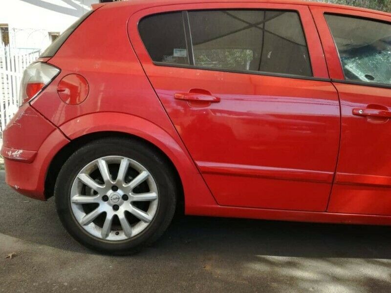 Opel Astra H Stripping for Spare Parts - Private Seller Opel Astra H Stripping for Spare Parts - Private Seller