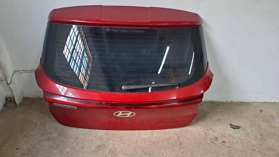 HYUNDAI i10 GRAND TAILGATE AVAILABLE - Private Seller HYUNDAI i10 GRAND TAILGATE AVAILABLE - Private Seller