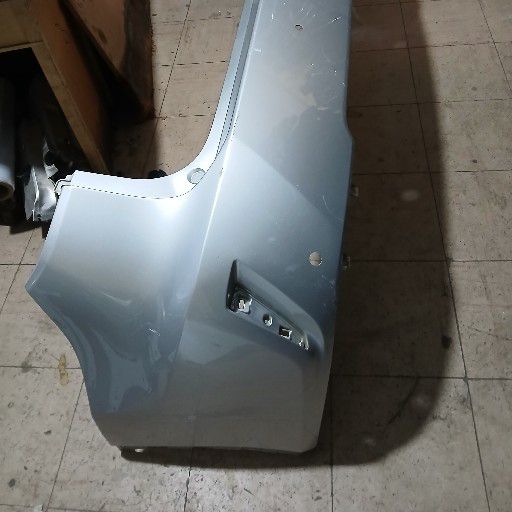 Lexus Rx350 back bumper - Private Seller Lexus Rx350 back bumper - Private Seller