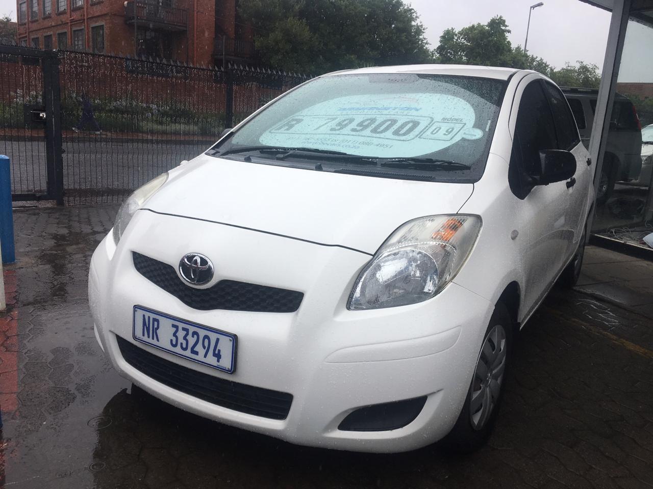 toyota yaris 2009 isofix