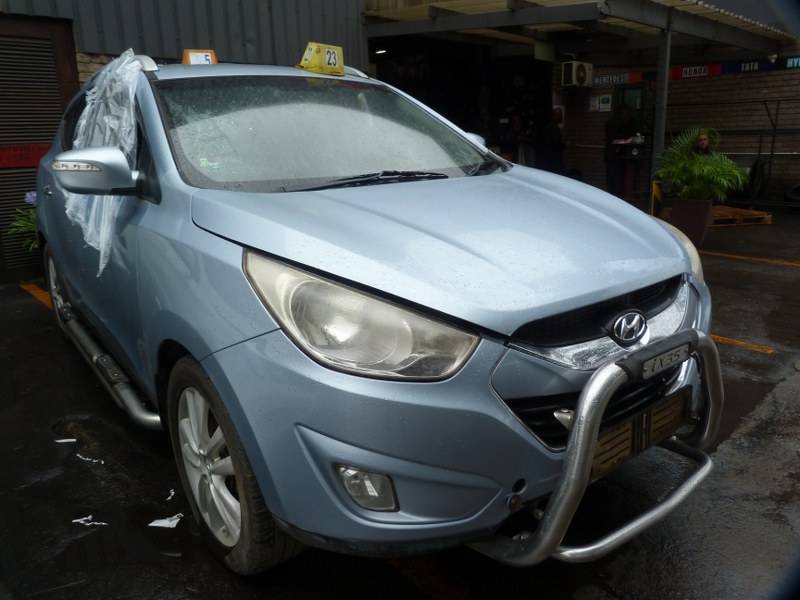 Hyundai iX35 2.0 GLS Executive AT Blue - 2011 STRIPPING FOR SPARES - Private Seller Hyundai iX35 2.0 GLS Executive AT Blue - 2011 STRIPPING FOR SPARES - Private Seller