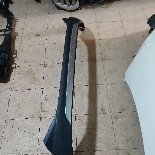 Mahindra xuv 3xo bumper spoiler - Private Seller Mahindra xuv 3xo bumper spoiler - Private Seller
