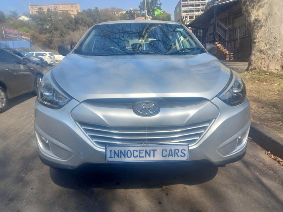 2015 HYUNDAI ix35 2.0 ENGINE PETROL, MANUAL, MILEAGE  SILVER COLOR, PRICE