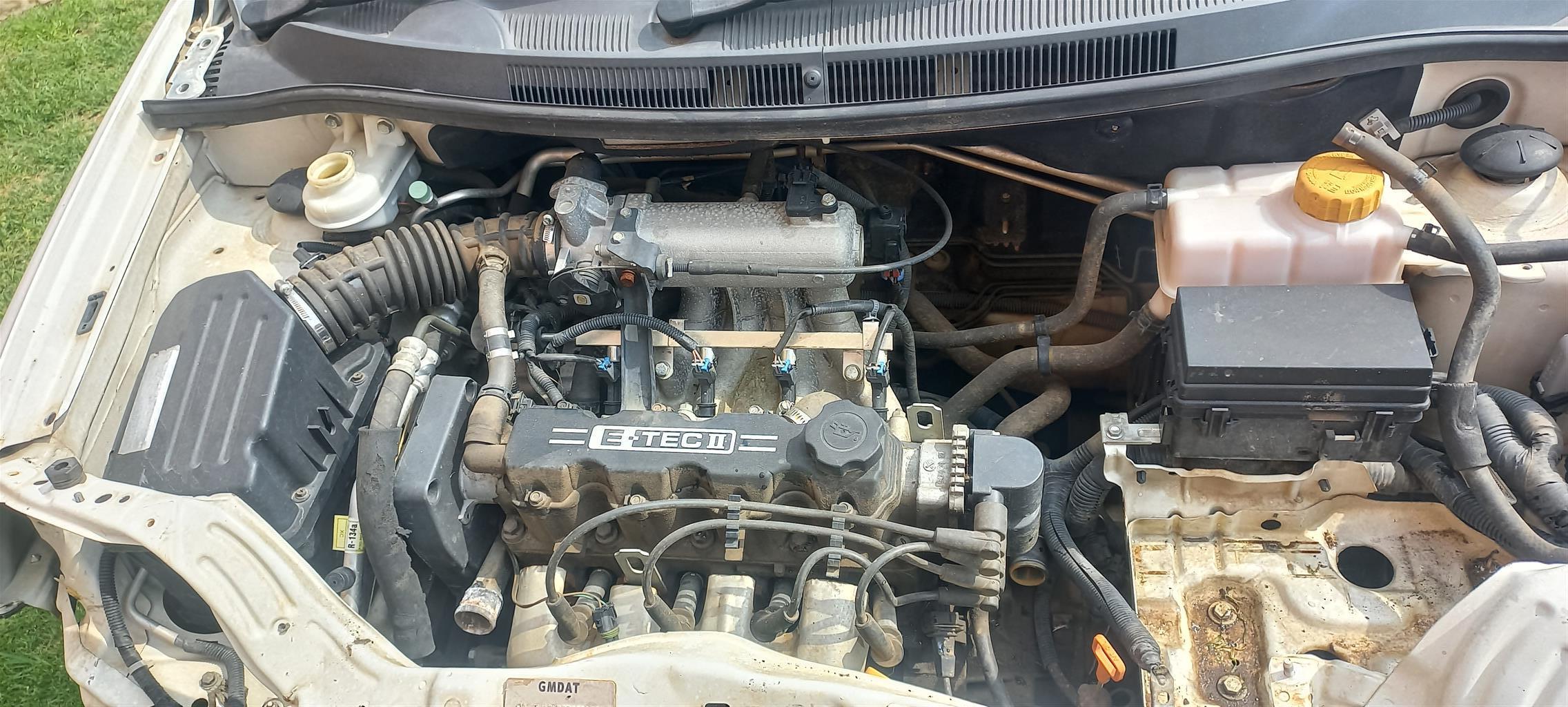 Chev avio 2010 1.5 stripping for parts