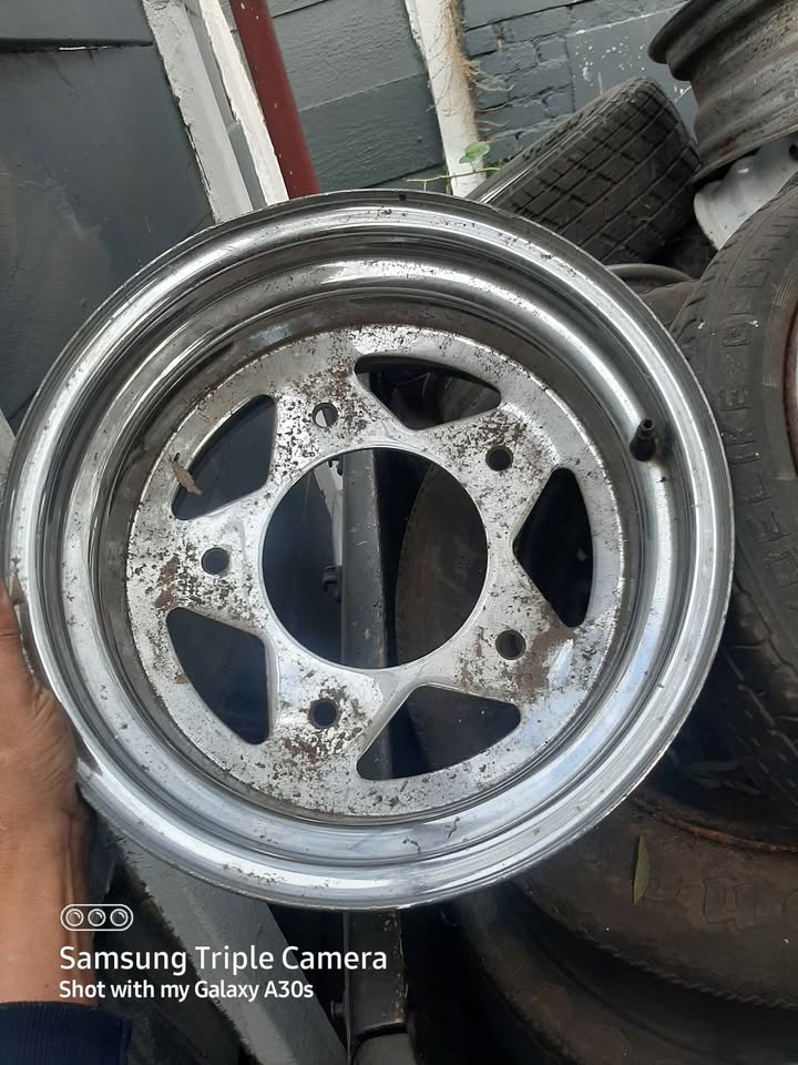 VW BEETLE MAGS X 4