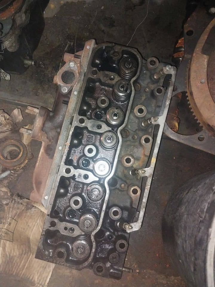 Isuzu KB250 Turbo,  Cylinder, Crank For Sale - Private Seller