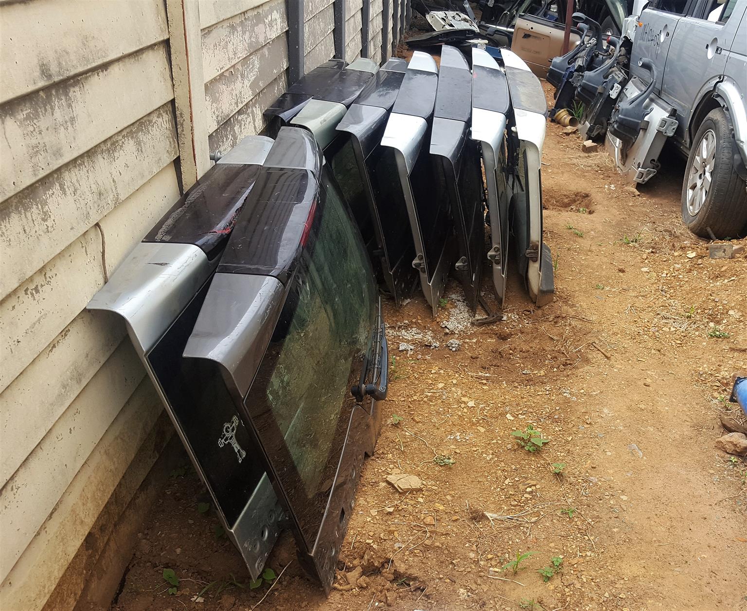 Land Rover Upper Tail Doors for sale | Auto EZI