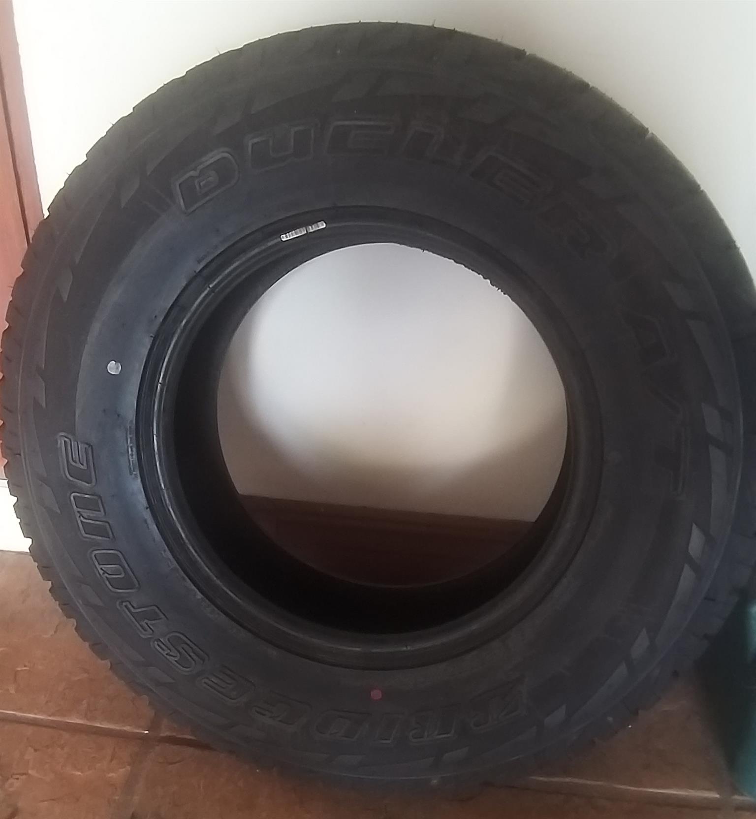 BRIDGESTONE DUELER A/T 265/70 R16 D697  Brand New x1 - Private Seller