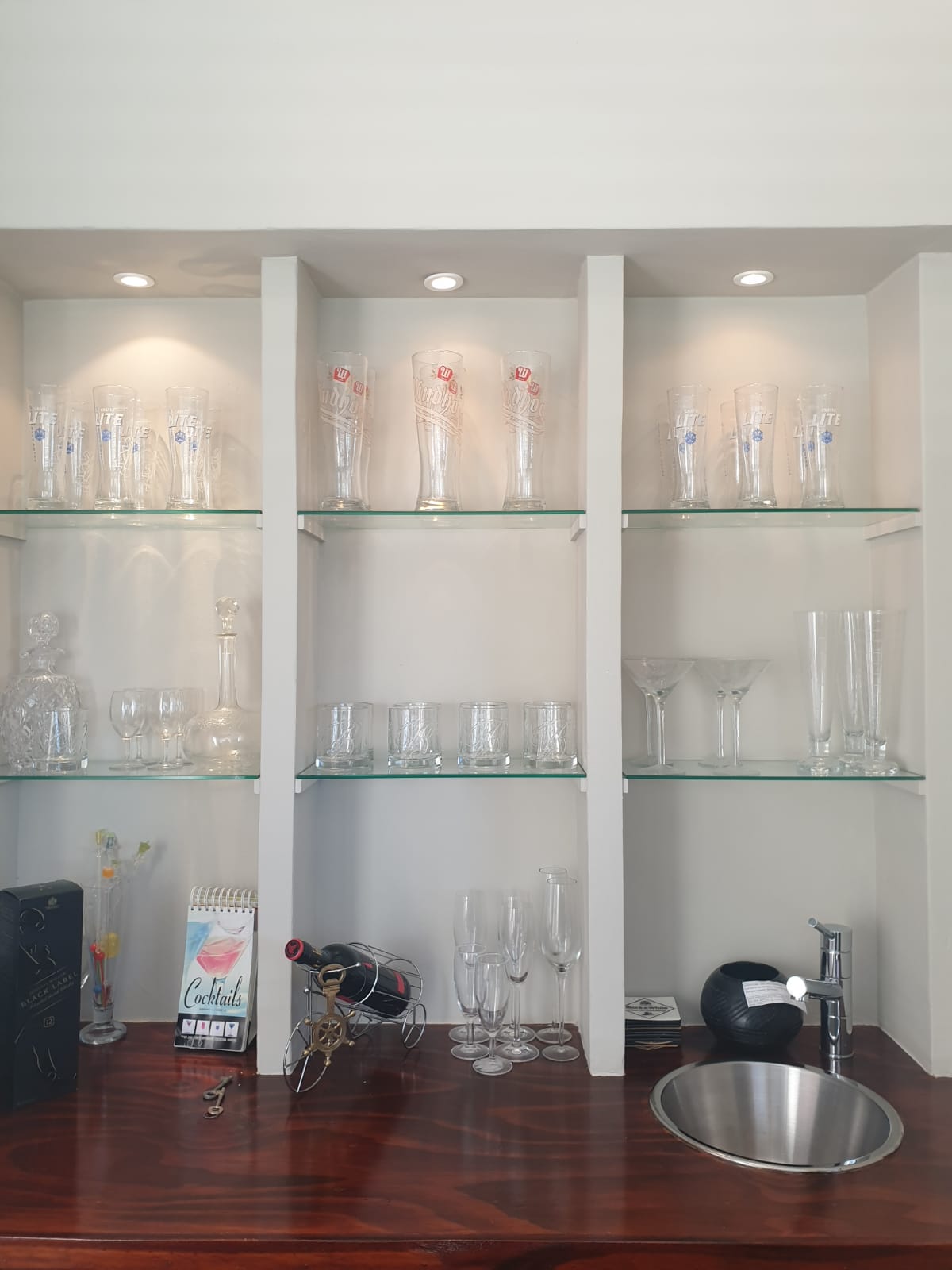 COLLECTABLE DRAFT GLASSES