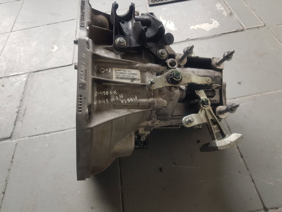 gearbox ford fiesta 1,0L 2020 - Private Seller gearbox ford fiesta 1,0L 2020 - Private Seller